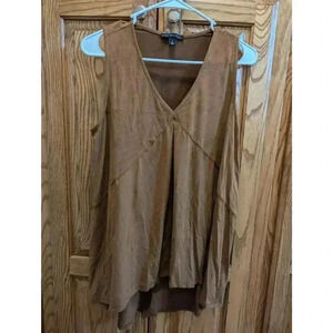Women's brown suede-like sleeveless v- neck tank by Signature Studio size M